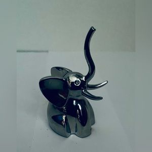 Umbra Chrome Metal Elephant Figurine Zoola Ring Holder Felt Bottom